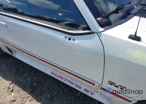 1989 Ford Mustang Gt/Cobra Gt z USA, uszkodzony, nr VIN 1FABP45E5KF126327